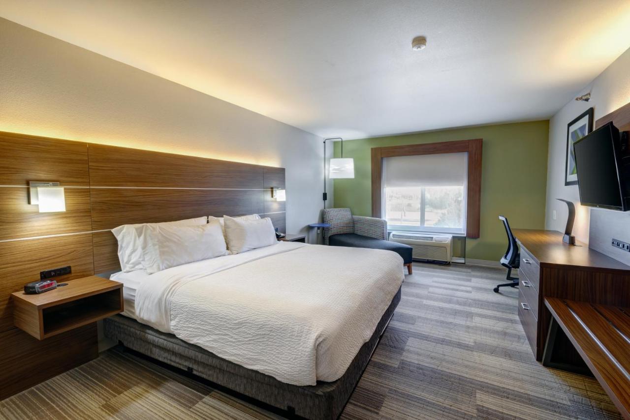 Holiday Inn Express Hotel & Suites Shelbyville By Ihg Exterior foto